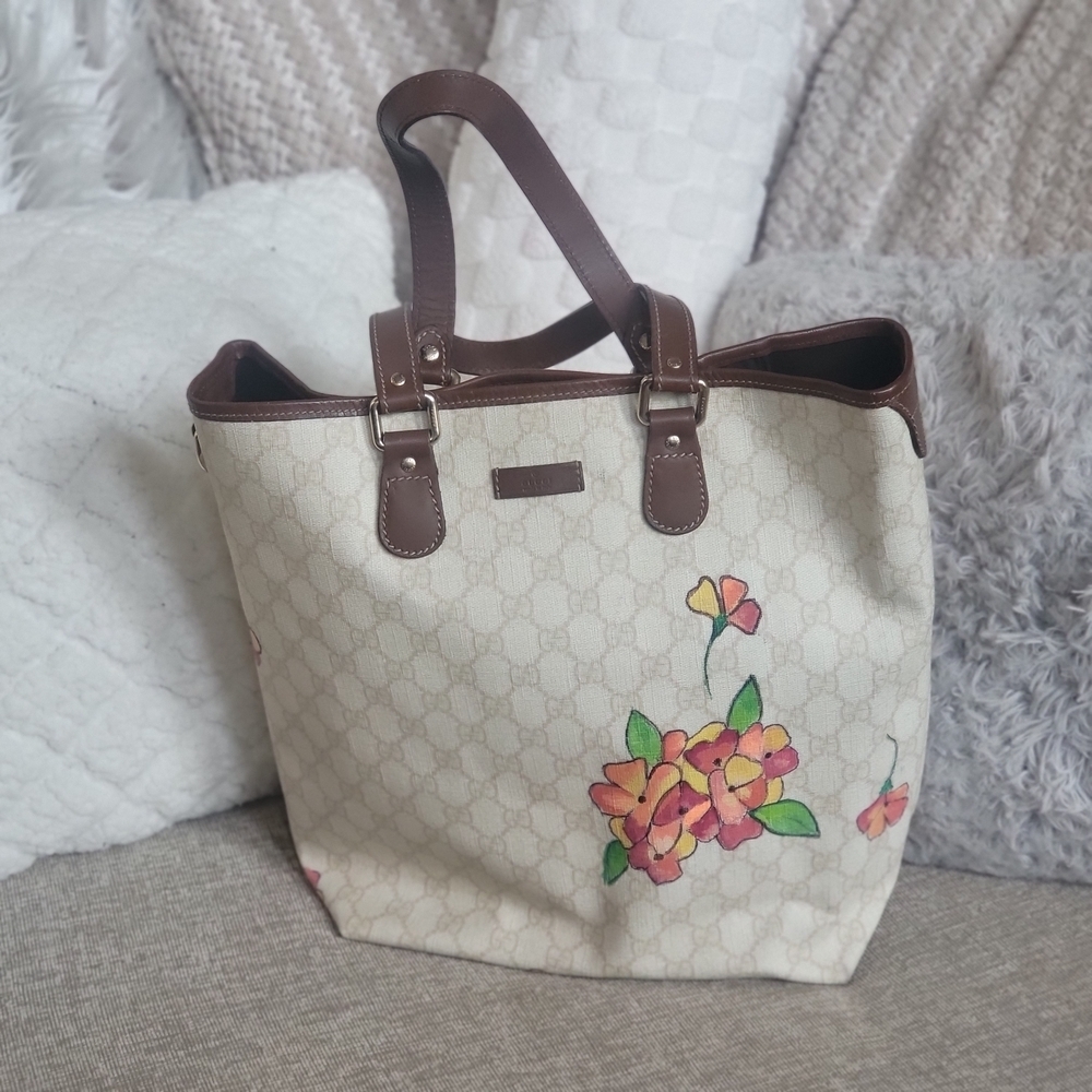 GUCCI GG Supreme Tote Bag PVC Leather .. Authentic